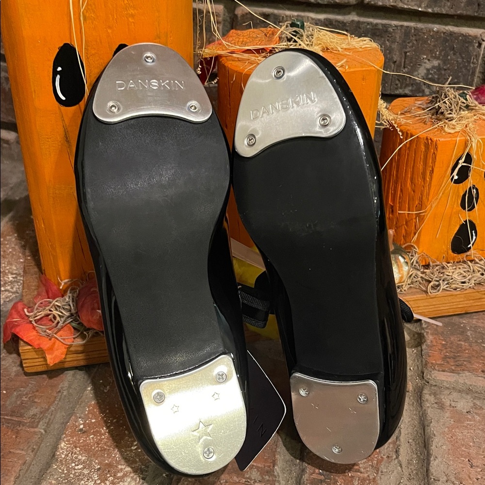 Danskin Glossy Black Dance Tap Shoes Sz 1 - Picture 7 of 9